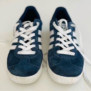 Adidas Gazelle Blue Size 4 1/2